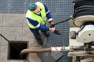 Sewer line cleaning cleaning service